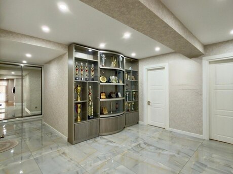 5 rooms · 201 m² · floor 8/17, Nərimanov