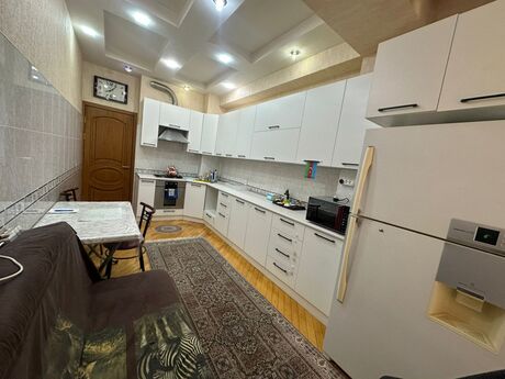 Kirayə 3 otaqlı mənzil, 140 m², Nəriman Nərimanov: 1 000 ₼/ay 4
