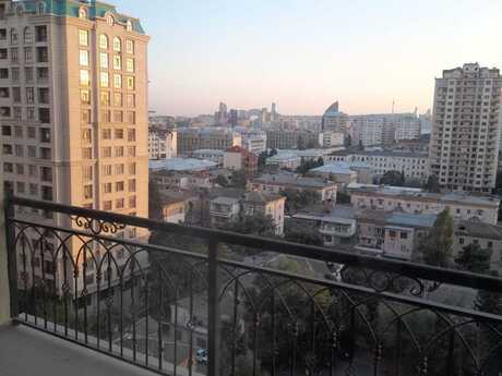 Kirayə 3 otaqlı mənzil, 140 m², Nəriman Nərimanov: 1 000 ₼/ay 4