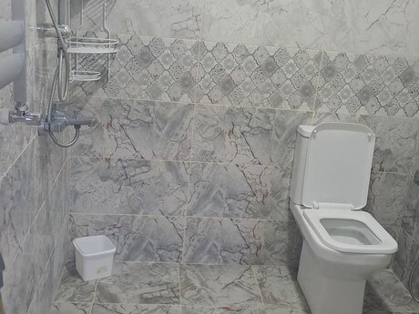 5 otaqlı həyət evi, 205 m², Zabrat: 130 000 ₼ 3
