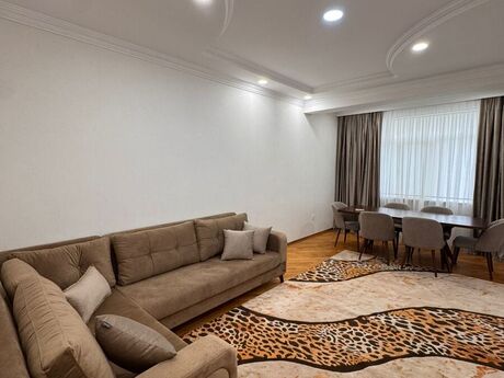 Elan №6426239 - Bakı, Şah İsmayıl Xətai m., 2 otaqlı, 80 m², 7/18 mərtəbə