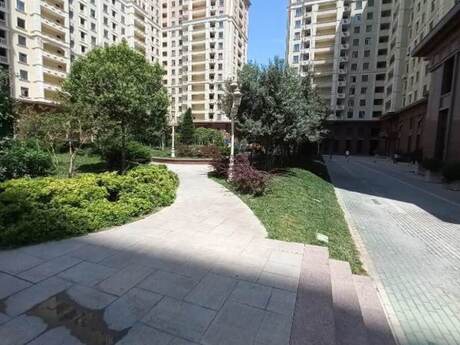 2 otaqlı mənzil, 76 m², Renessans Palace: 285 000 ₼ 2