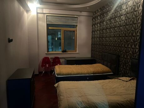 4 otaqlı mənzil, 205 m², 28 May: 530 000 ₼ 2