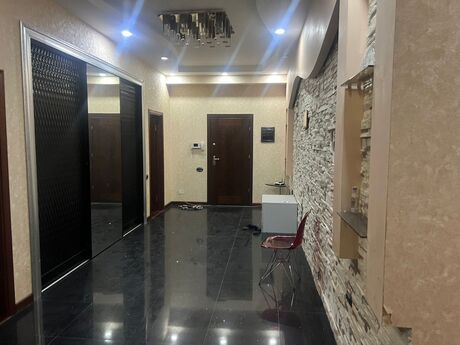 4 otaqlı mənzil, 205 m², 28 May: 530 000 ₼ 5