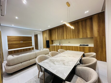 3-комнатная квартира, 108 м², 28 May: 420 000 ₼ 3