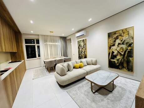 3-комнатная квартира, 108 м², 28 May: 420 000 ₼ 2