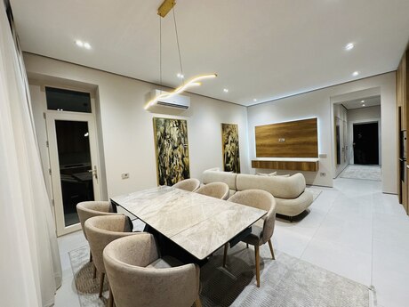 3-комнатная квартира, 108 м², 28 May: 420 000 ₼ 4