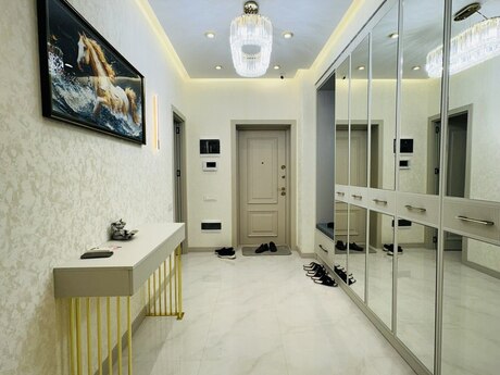 Elan №6426436 - Bakı, 28 May m., 3 otaqlı, 108 m², 4/15 mərtəbə