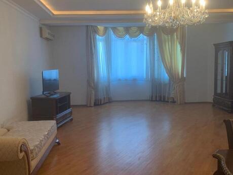 Объявление №6426484 - Баку, м. Низами, 3-комн., 140 м², 11/12 этаж