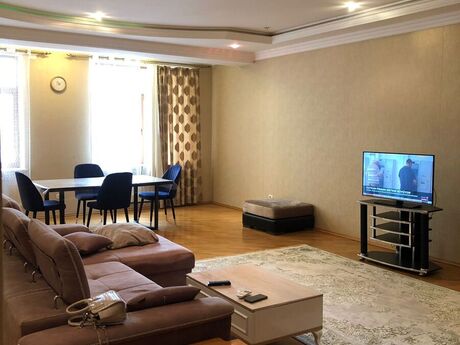 Kirayə 3 otaqlı mənzil, 147 m², 28 May: 1 300 ₼/ay 2