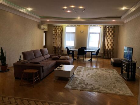 Kirayə 3 otaqlı mənzil, 147 m², 28 May: 1 300 ₼/ay 4