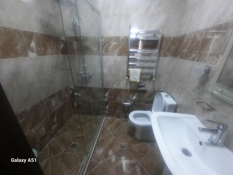 Kirayə 3 otaqlı mənzil, 80 m², İnşaatçılar: 850 ₼/ay 2