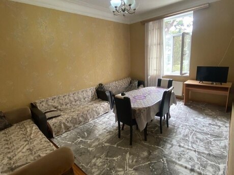 Объявление №6426729 - Баку, м. Нариман Нариманов, 3-комн., 80 м², 2/4 этаж