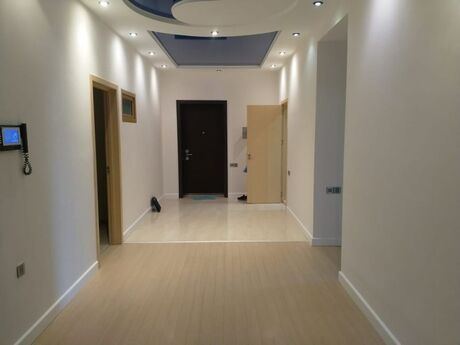 3 otaqlı mənzil, 187 m², 8 Noyabr: 410 000 ₼ 2