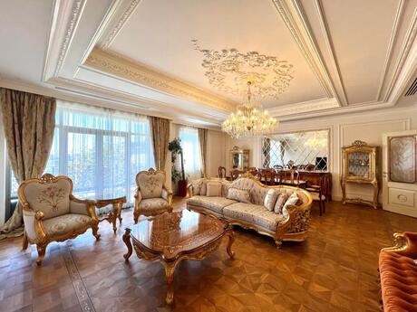 5-комнатная квартира, 247 м², Clock Tower: 1 350 000 ₼ 5