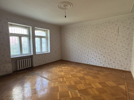 12 otaqlı həyət evi, 480 m², Nəsimi: 750 000 ₼ 4