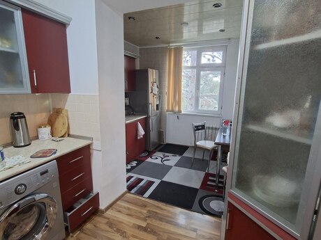 3 otaqlı mənzil, 80 m², Qara Qarayev: 190 000 ₼ 2