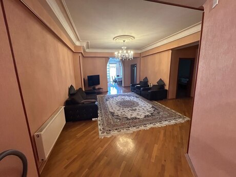 4 otaqlı mənzil, 198 m², Nərimanov: 620 000 ₼ 2