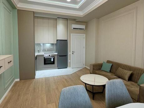 Kirayə 4 otaqlı mənzil, 100 m², Ağ şəhər: 1 700 ₼/ay 4