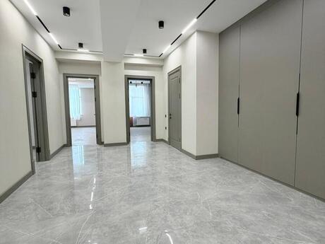 Elan №6426939 - Bakı, Gənclik m., 4 otaqlı, 165 m², 14/16 mərtəbə