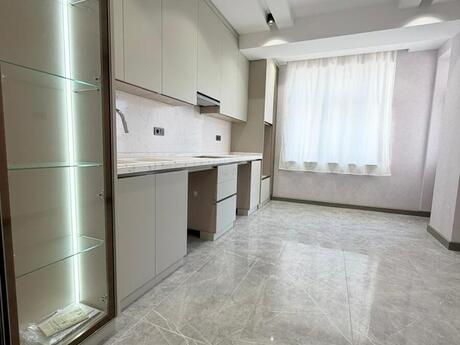 4-room apartment, 165 m², Gənclik: 550 000 ₼ 3