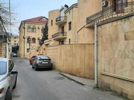 8 otaqlı həyət evi, 650 m², Gənclik: 1 800 000 ₼ 4