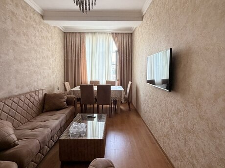 Объявление №6426961 - Баку, Абшеронcкий  р., 2-комн., 64 м², 5/5 этаж