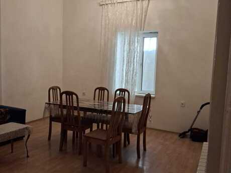 Объявление №6427000 - Баку, Сабаильский р., 2-комн., 65 м², 3/3 этаж