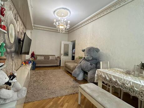 2-комнатная квартира, 73 м², Ağ şəhər: 175 000 ₼ 2