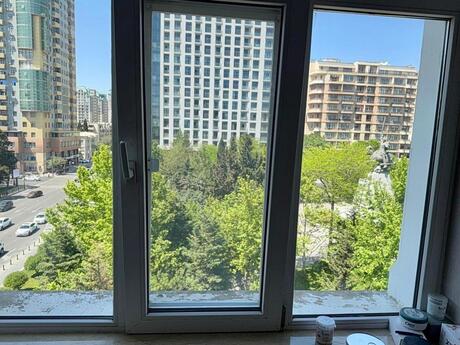 3 otaqlı mənzil, 85,7 m², Nəsimi: 300 000 ₼ 2
