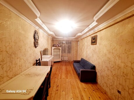 Kirayə 2 otaqlı mənzil, 92 m², İnşaatçılar: 700 ₼/ay 2