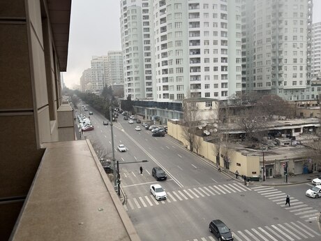 Kirayə 2 otaqlı mənzil, 100 m², 28 May: 800 ₼/ay 2