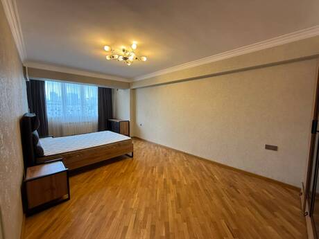 Kirayə 3 otaqlı mənzil, 85 m², 28 May: 1 300 ₼/ay 5