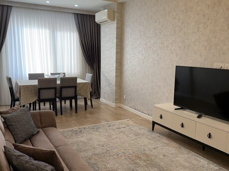 Kirayə 2 otaqlı mənzil, 74 m², İçəri Şəhər: 1 600 ₼/ay 3