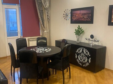 3-комн. · 150 m² · 13/17 этаж, Qara Qarayev