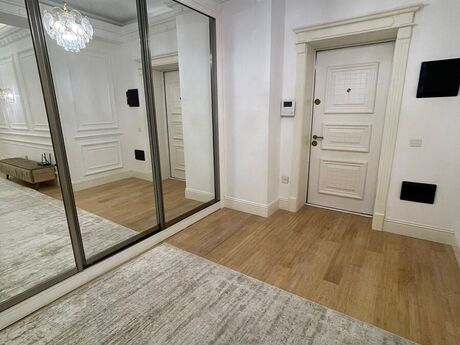 2 otaq · 111 m² · 13/13 mərtəbə, Gənclik