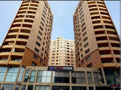 Elan №6427435 - Bakı, İnşaatçılar m., 4 otaqlı, 136 m², 7/17 mərtəbə