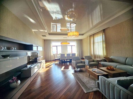 Kirayə 4 otaqlı mənzil, 300 m², Sahil: 5 000 ₼/ay 2