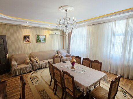 3 otaq · 100 m² · 4/6 mərtəbə, Bayıl