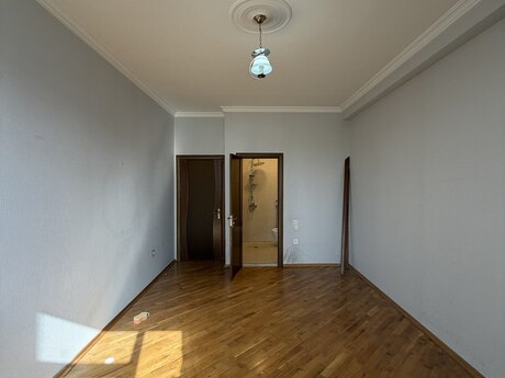 4-room apartment, 150 m², İnşaatçılar: 347 500 ₼ 4