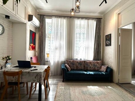 2-room apartment, 43 m², Nizami: 165 000 ₼ 2