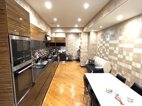 5 otaqlı mənzil, 229 m², 20 Yanvar: 600 000 ₼ 2