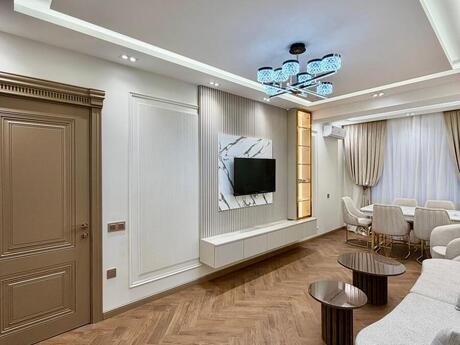 Elan №6427661 - Bakı, Neftçilər m., 4 otaqlı, 130 m², 10/16 mərtəbə