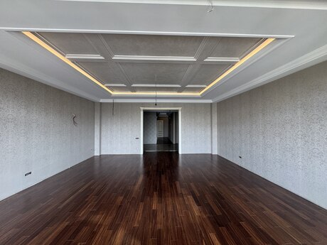 4 otaqlı mənzil, 200 m², 28 May: 600 000 ₼ 3