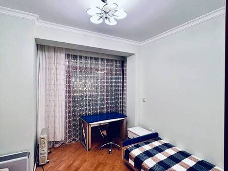 Kirayə 4 otaqlı mənzil, 145 m², İçəri Şəhər: 2 200 ₼/ay 5