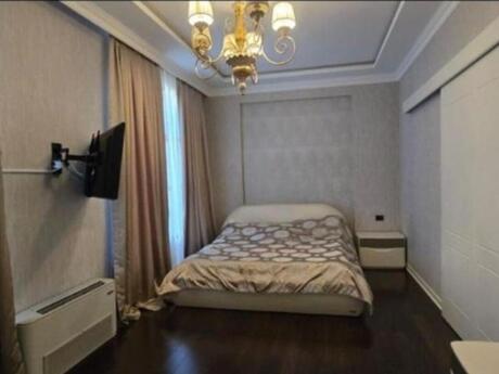 Объявление №6427776 - Баку, м. Низами, 3-комн., 137 м², 8/18 этаж