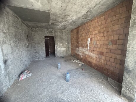 3 otaqlı mənzil, 102 m², 8 Noyabr: 230 000 ₼ 2