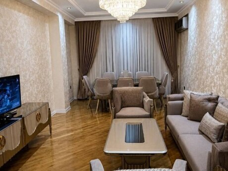 Объявление №6427834 - Баку, м. Иншаатчылар, 3-комн., 120 м², 4/16 этаж