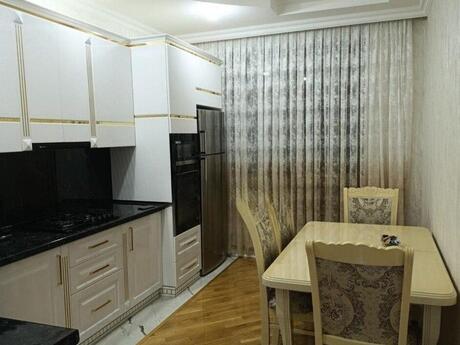 3 otaqlı mənzil, 120 m², İnşaatçılar: 350 000 ₼ 2