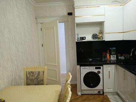 3 otaqlı mənzil, 120 m², İnşaatçılar: 350 000 ₼ 3